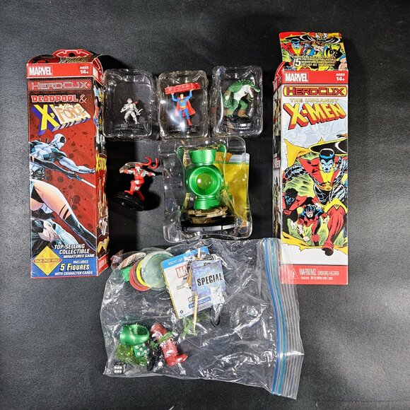 HeroClix 170 figure Lot w/Cards, Maps and more - Picture 7 of 11